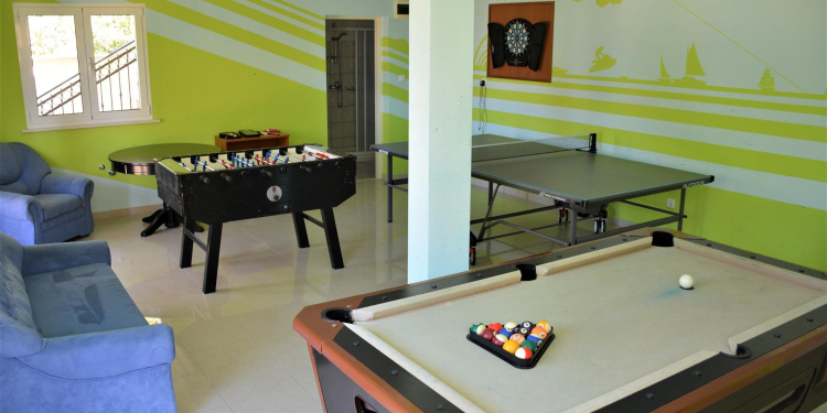 Beachfront Villa Gradina